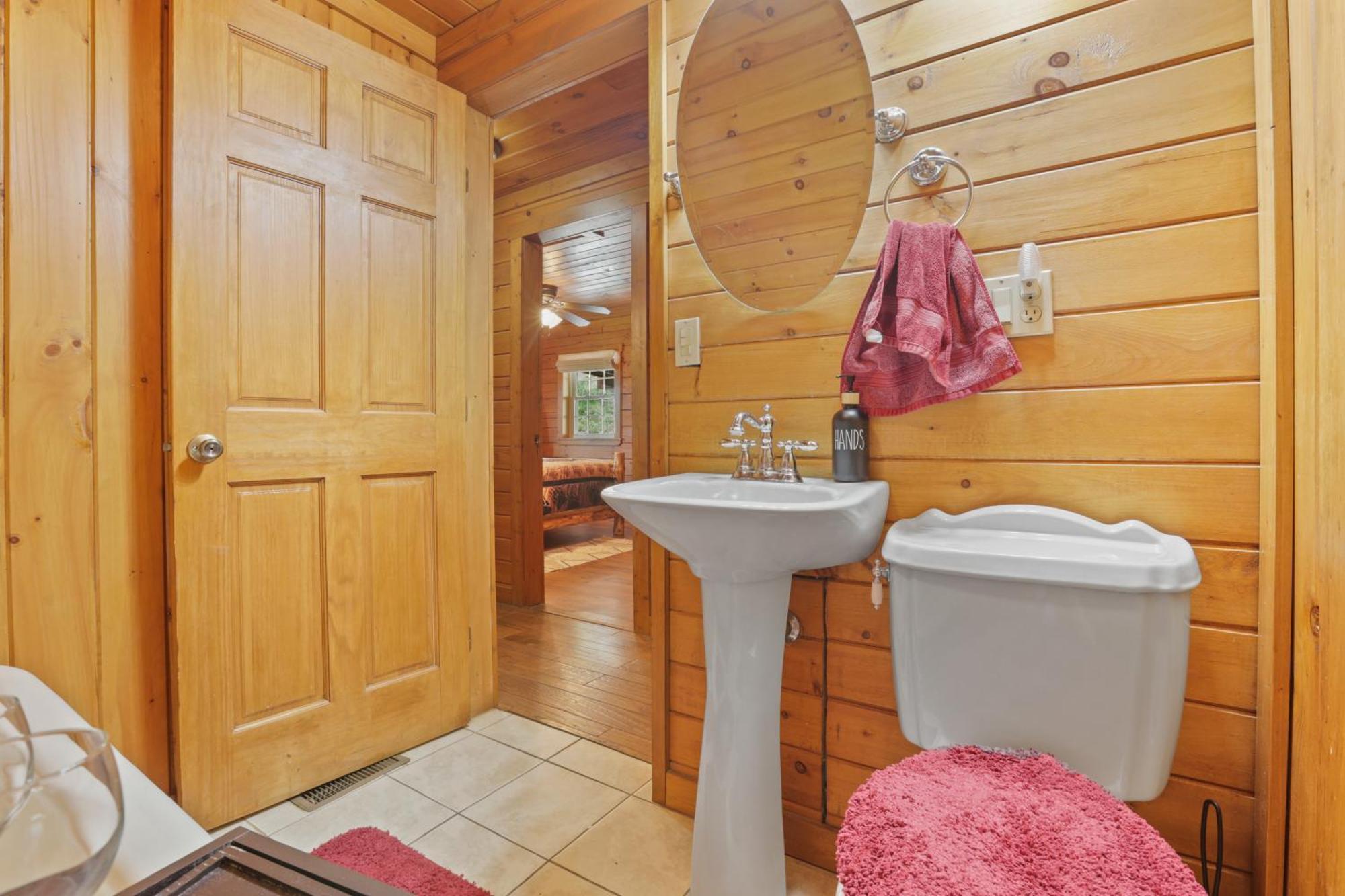 Family Escape In Hocking Hills 3br, Hot Tub, Xbox * Logan